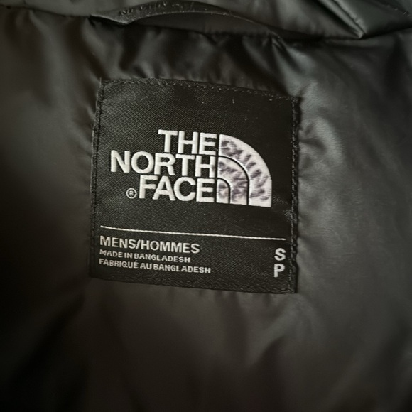 North Face Men’s Winter Coat - Picture 2 of 6